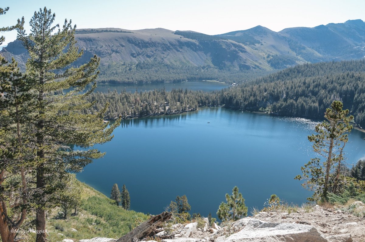 Trekking a Crystal Lake, Mammoth lakes