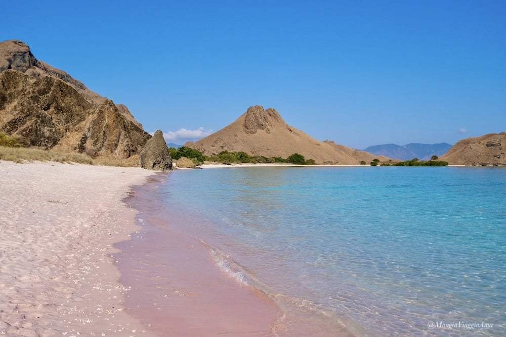 Pink Beach Indonesia Komodo Pink Beach Indonesia Komodo